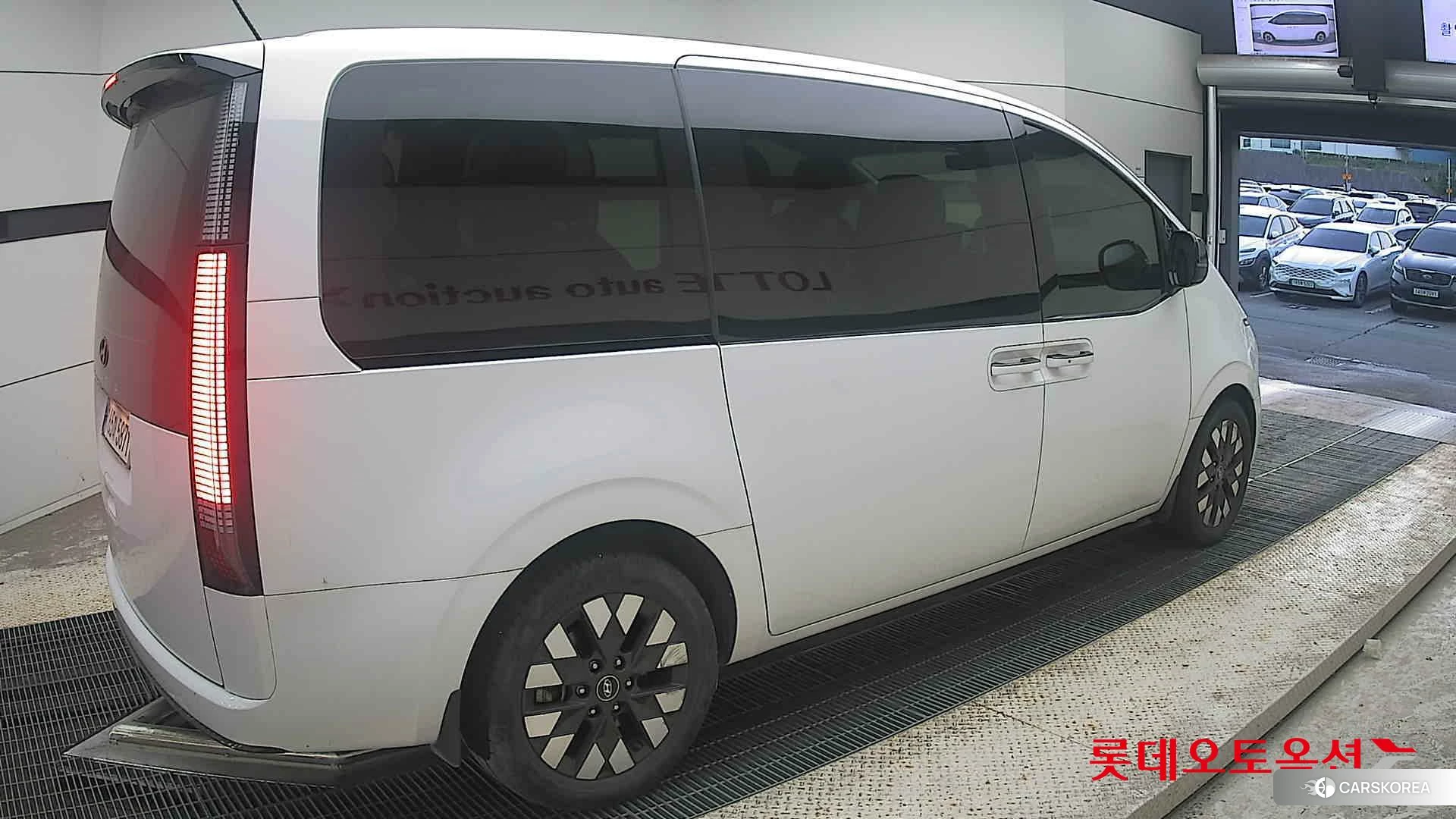 Hyundai Staria Lounge id 4674129 из Кореи 10