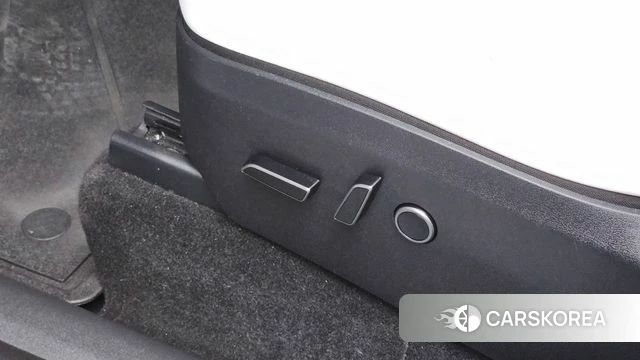 Tesla Model Y id 4757628 из Кореи 10