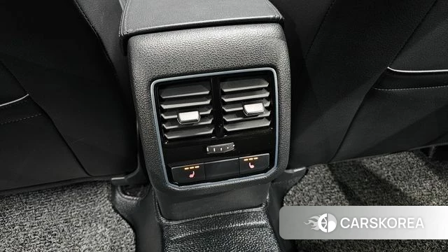 Volkswagen The New Passat id 3814347 из Кореи 10