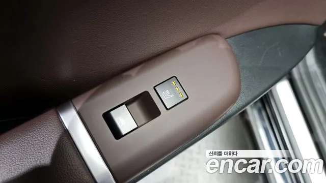 Hyundai Grandeur Hybrid (GN7) id 2686245 из Кореи 10