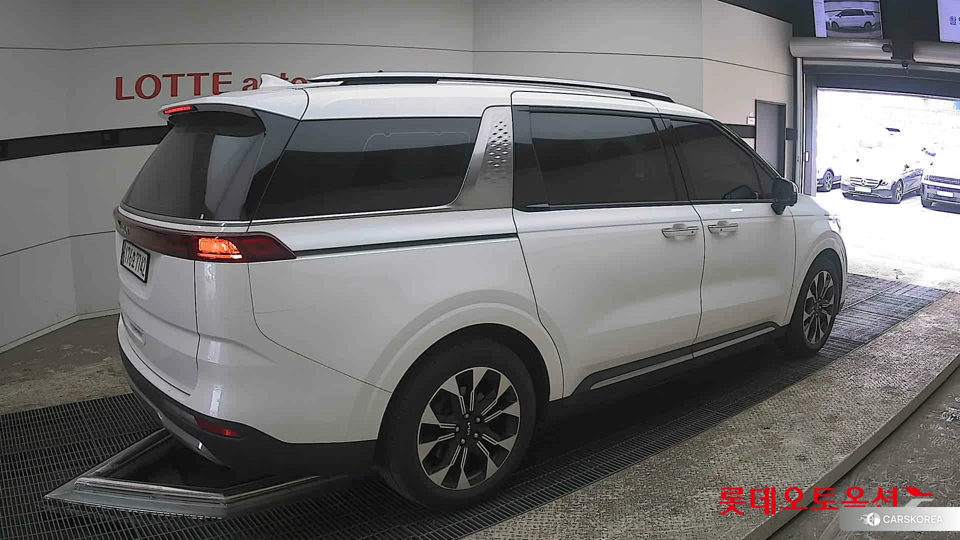 Kia Carnival Limousine id 3882175 из Кореи 10