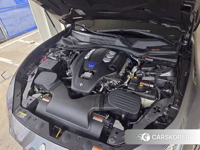 Maserati Ghibli id 3060803 из Кореи 10