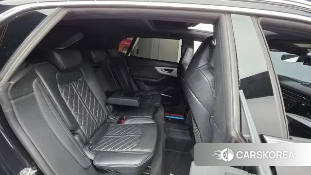 Audi Q8 (4M) id 3438567 из Кореи 10