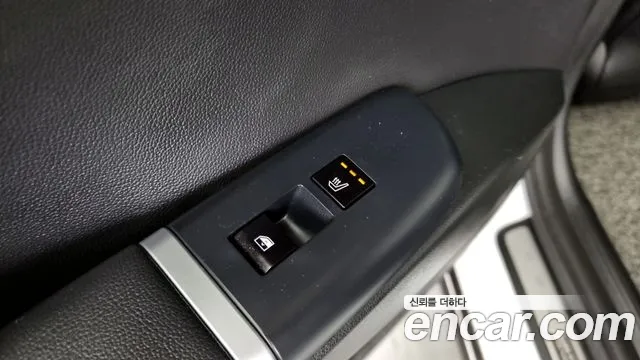 Hyundai Grandeur (GN7) id 2815966 из Кореи 10