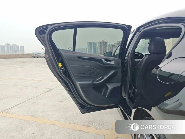 Ford Fox id 4394008 из Китая 10