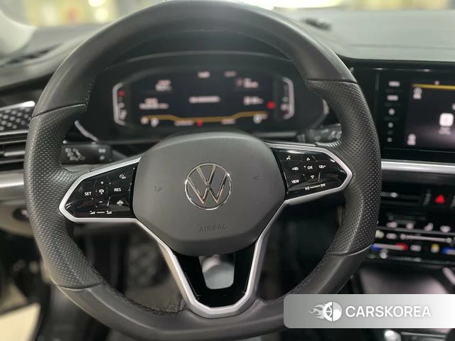 Volkswagen Passat id 4256188 из Китая 10