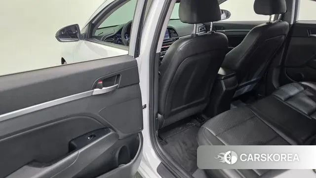 Hyundai The New Avante AD id 3622238 из Кореи 10