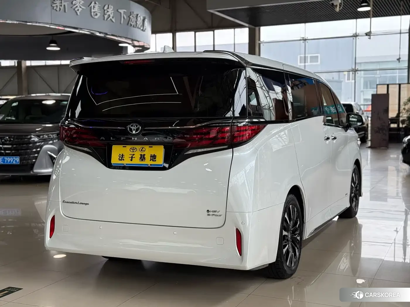 Toyota Alphard id 4547225 из Китая 10