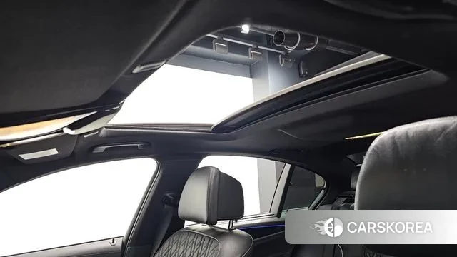 BMW 5 Series (G30) id 3448941 из Кореи 10