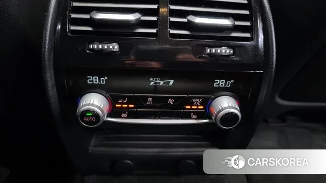 BMW 5 Series (G30) id 3677630 из Кореи 10