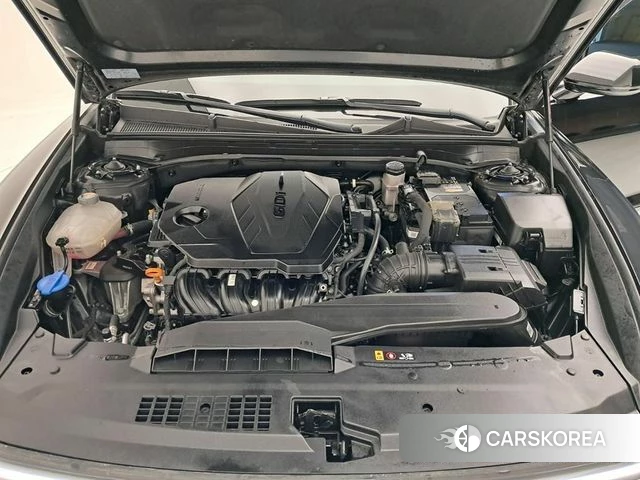 Hyundai Grandeur (GN7) id 3838901 из Кореи 10