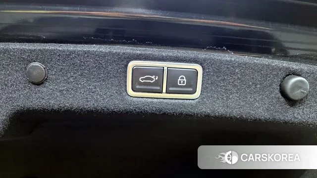 Hyundai Grandeur Hybrid (GN7) id 3610678 из Кореи 10