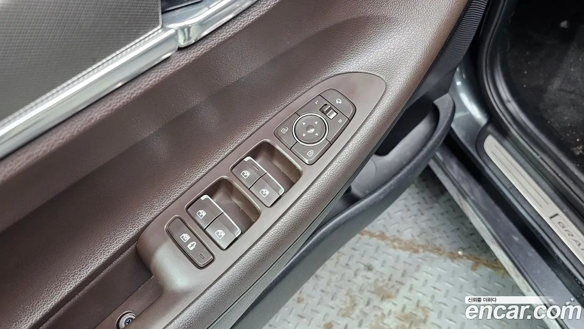 Hyundai The New Grandeur IG id 2168566 из Кореи 10