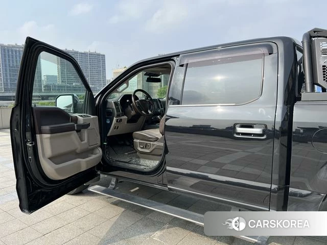 Ford F-150 id 4394075 из Китая 10