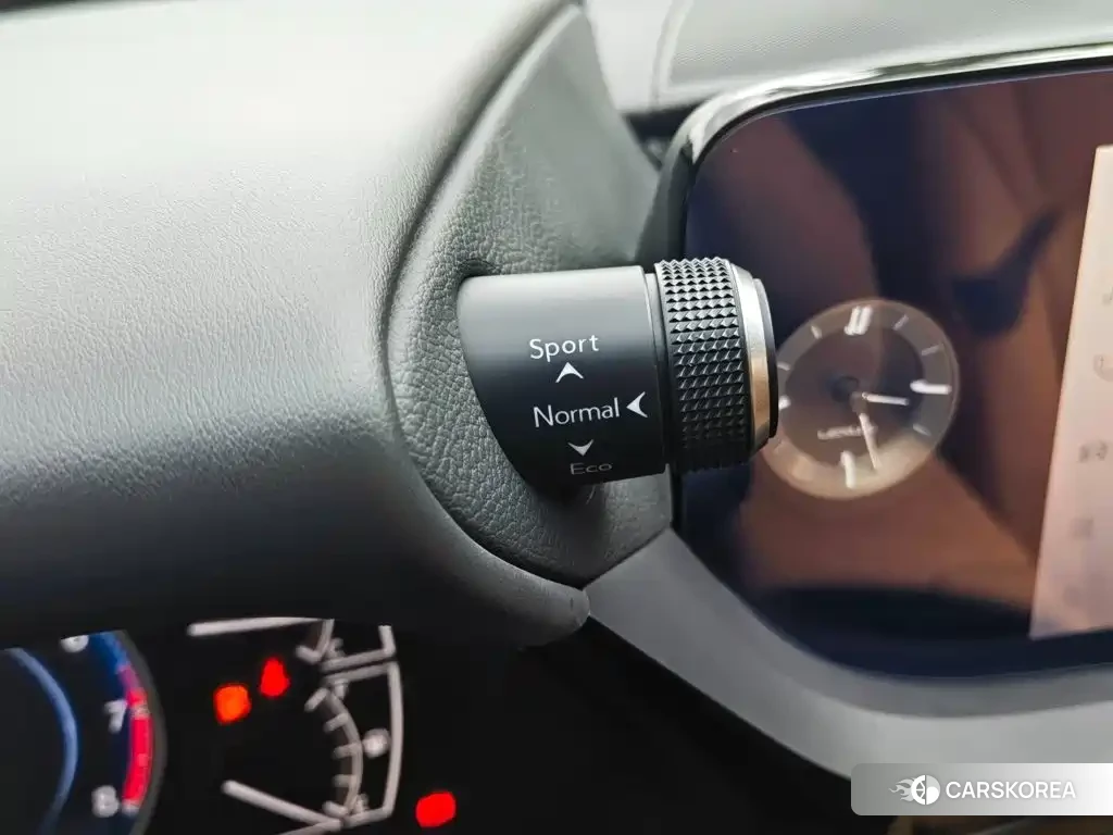 Lexus ES id 4659709 из Китая 10