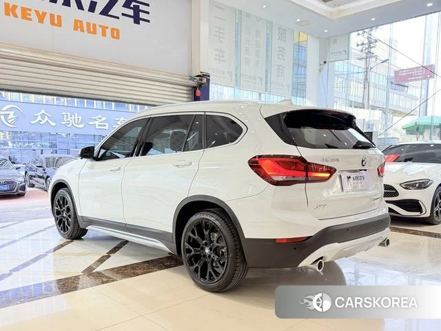 BMW X1 id 4272267 из Китая 10