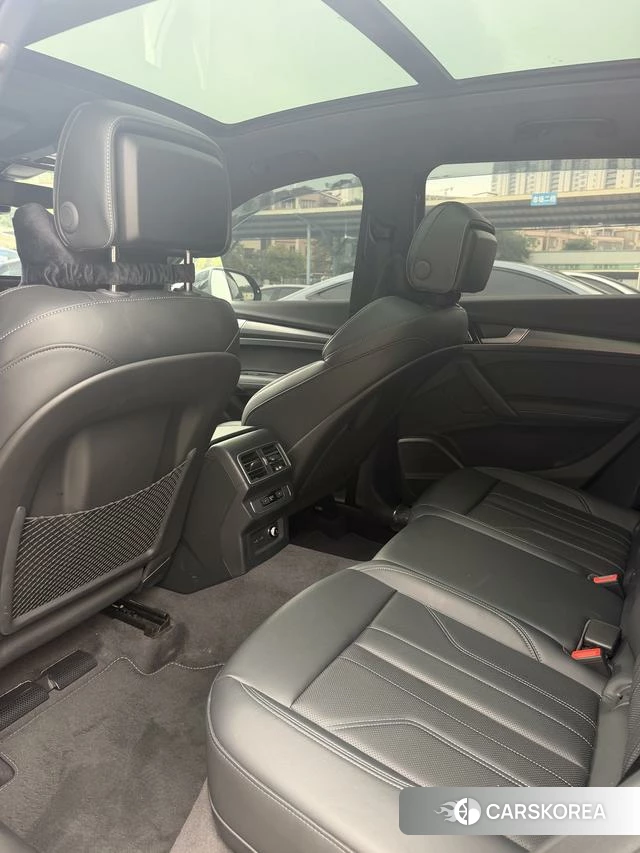 Audi Q5L id 4307720 из Китая 10