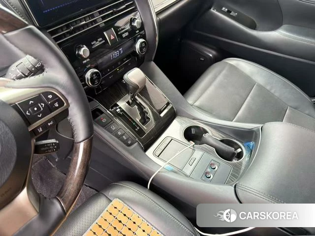 Lexus LM id 4342225 из Китая 10