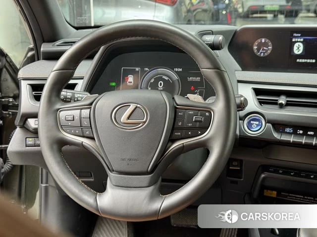 Lexus UX EV id 4274694 из Китая 10