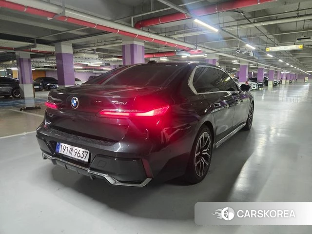 BMW 7 Series (G70) id 4847288 из Кореи 10