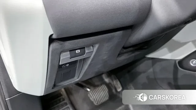 Land Rover Defender (L663) id 3702882 из Кореи 10