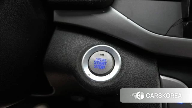 Hyundai Avante AD id 4662929 из Кореи 10