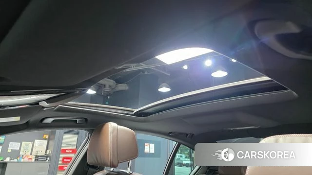 BMW 5 Series (G30) id 4294073 из Кореи 10