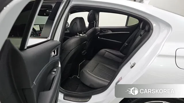 Genesis G70 id 3672901 из Кореи 10