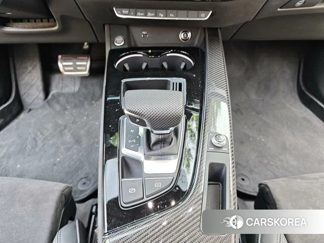 Audi A4L id 4298020 из Китая 10