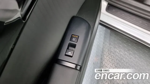 Hyundai Grandeur (GN7) id 2713216 из Кореи 10