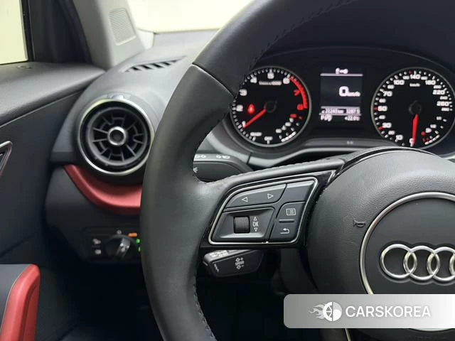 Audi Q2L id 4215216 из Китая 10