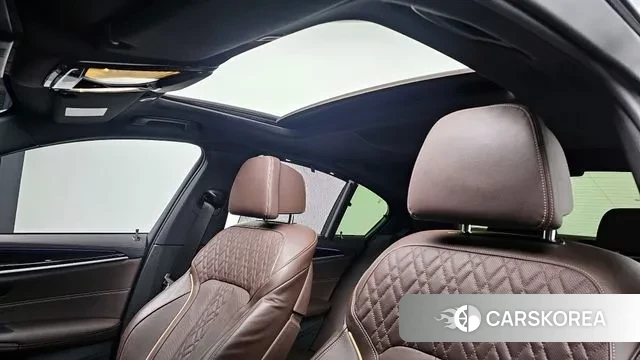 BMW 5 Series (G30) id 3467848 из Кореи 10