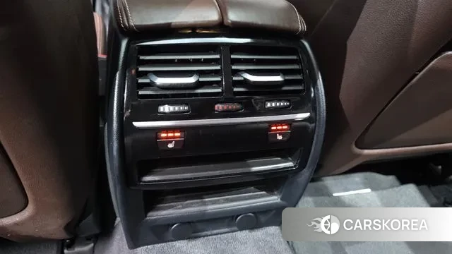 BMW 5 Series (G30) id 3396829 из Кореи 10