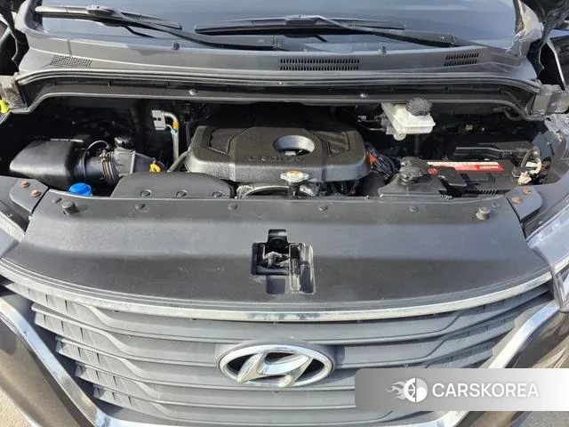 Hyundai The New Grand Starex id 3709059 из Кореи 10