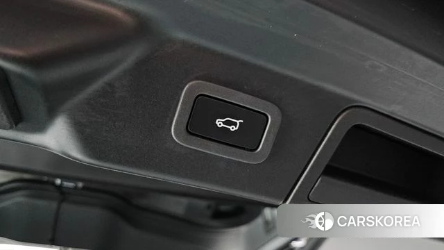 Land Rover Range Rover Velar id 3866997 из Кореи 10