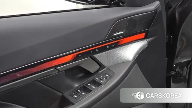 BMW 5 Series (G30) id 3517535 из Кореи 10