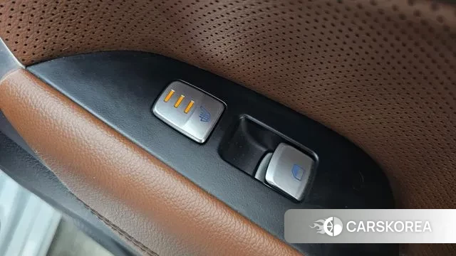 Genesis G70 id 2986543 из Кореи 10