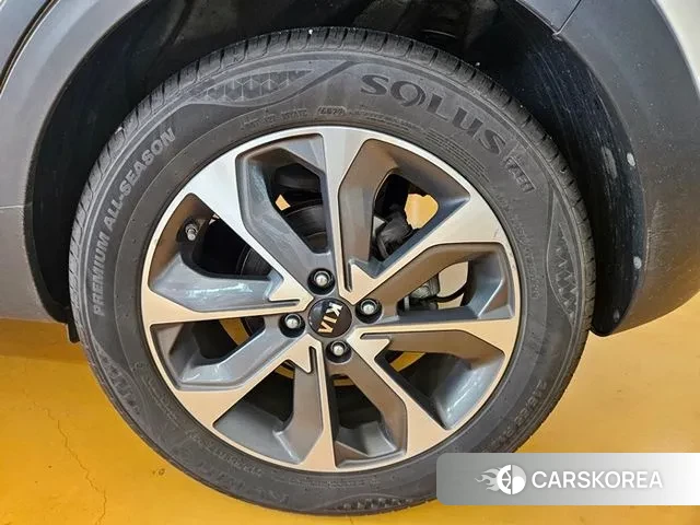 Kia Stonic id 3526440 из Кореи 10