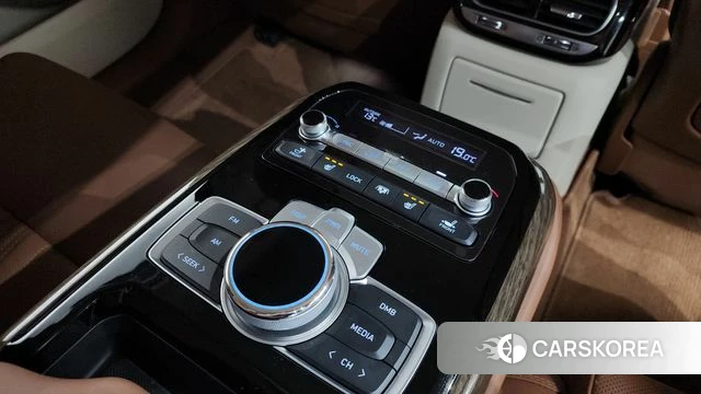 Genesis G90 id 3843678 из Кореи 10