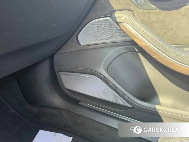 Audi A8 (D5) id 4282836 из Кореи 10