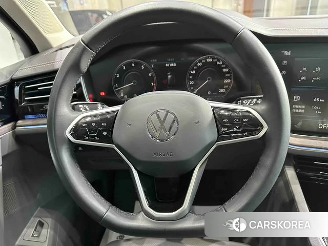 Volkswagen Touareg id 4301638 из Китая 10