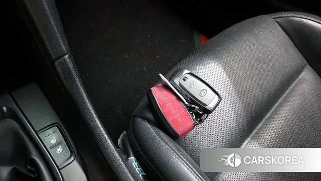 Hyundai Veloster (JS) id 3375134 из Кореи 10