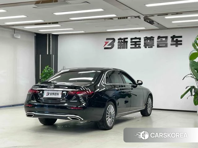 Mercedes-Benz E-class id 4275279 из Китая 10