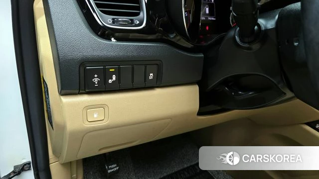 Kia All New Carnival id 4345804 из Кореи 10