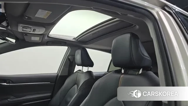 Toyota Camry (XV70) id 3773004 из Кореи 10