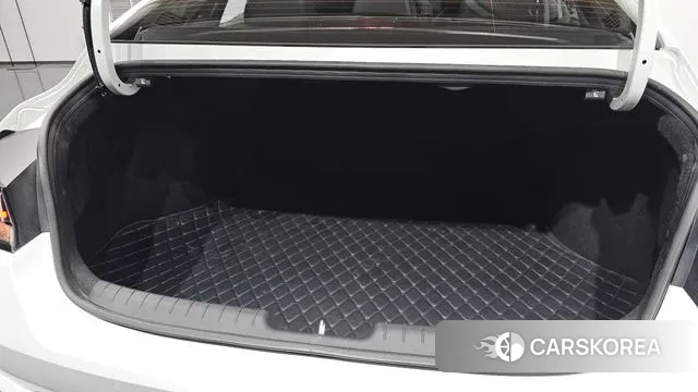 Hyundai Avante (CN7) id 3765911 из Кореи 10