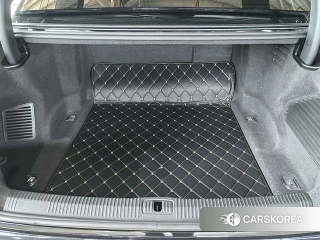 Audi A8 id 4342192 из Китая 10