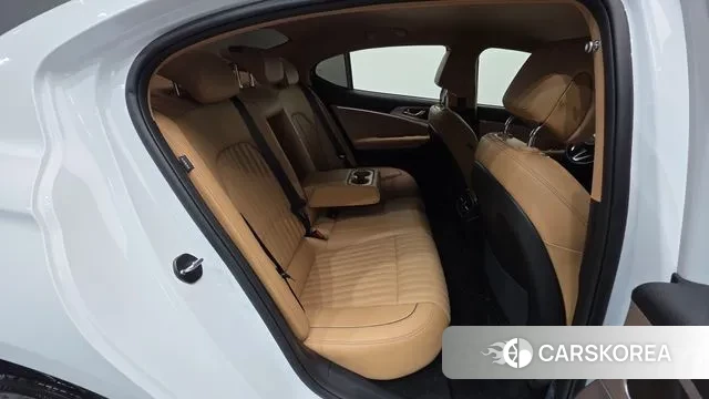 Genesis The New G70 id 3764040 из Кореи 10