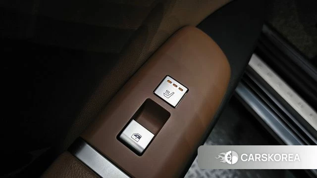 Hyundai Grandeur Hybrid (GN7) id 3883721 из Кореи 10