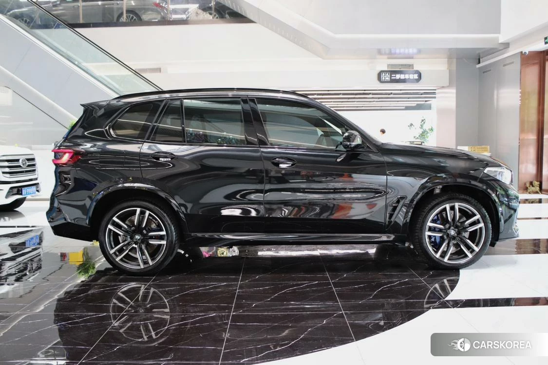 BMW X5 M id 4498886 из Китая 10